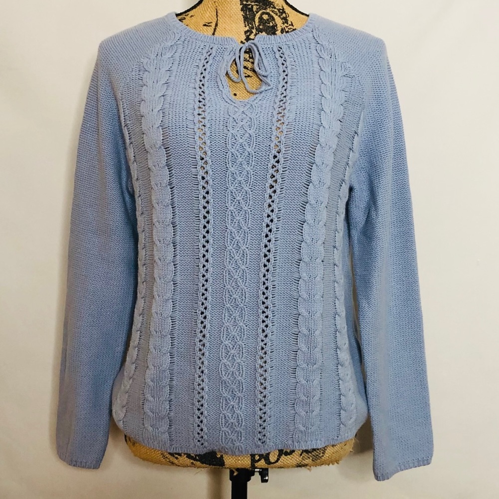 GAP maya blue knitted sweater size Medium
